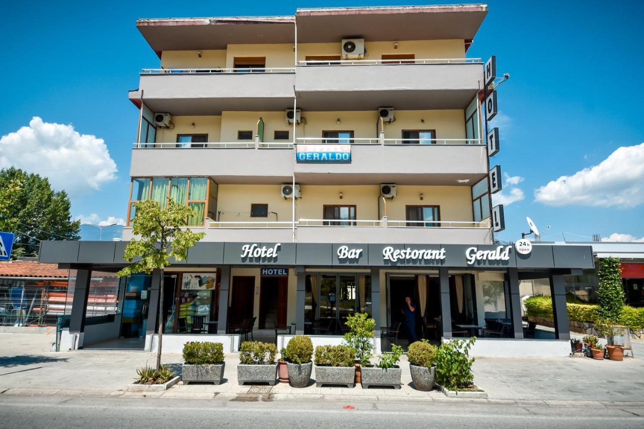 Double Room In Hotel Geraldo Kakavije Ngoại thất bức ảnh
